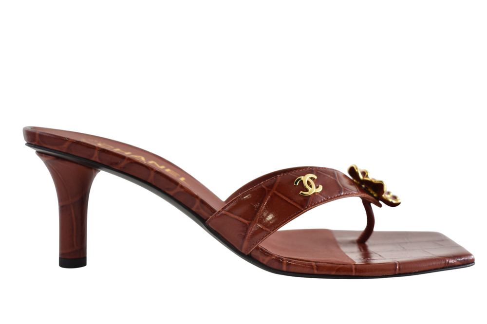 Chanel 26A Dark Red Crocodile Croc CC Flower Backless Mule Heel Thong Sandal 40